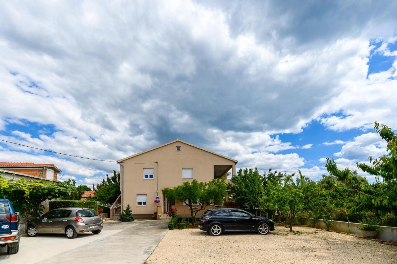 Apartments Anita Bibinje Exterior photo