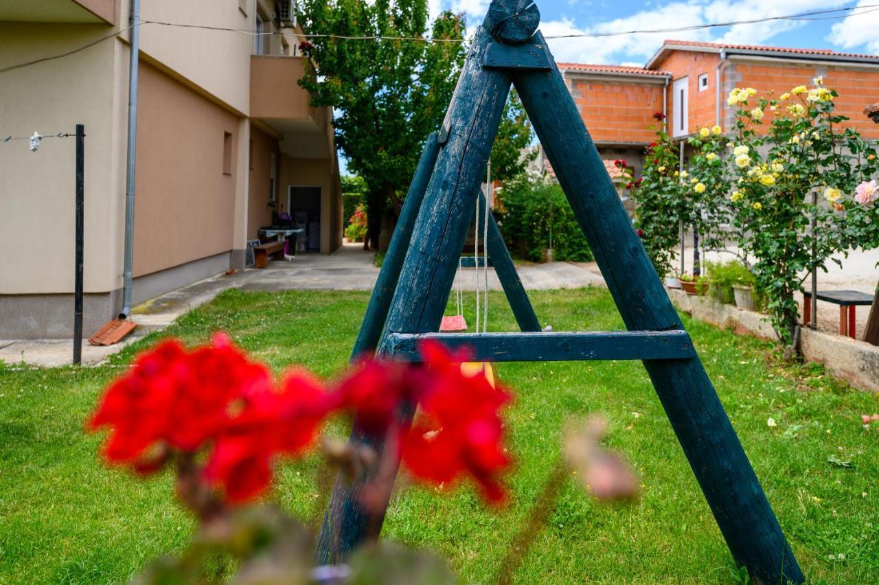 Apartments Anita Bibinje Exterior photo